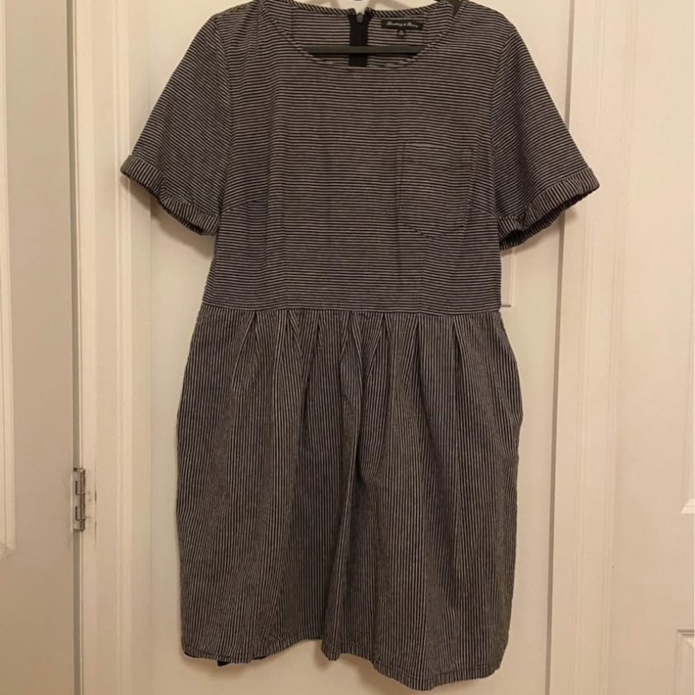 Madewell Black and White Striped Midi Dress EUC